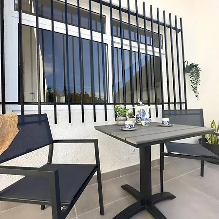 Modern 1b - Torviscas Daire Costa Adeje