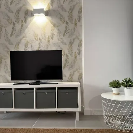 Modern 1b - Torviscas Адехе